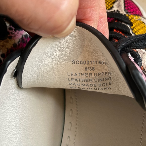 ALICE and OLIVIA EZRA LEATHER SNEAKERS. EUC - Picture 9 of 13